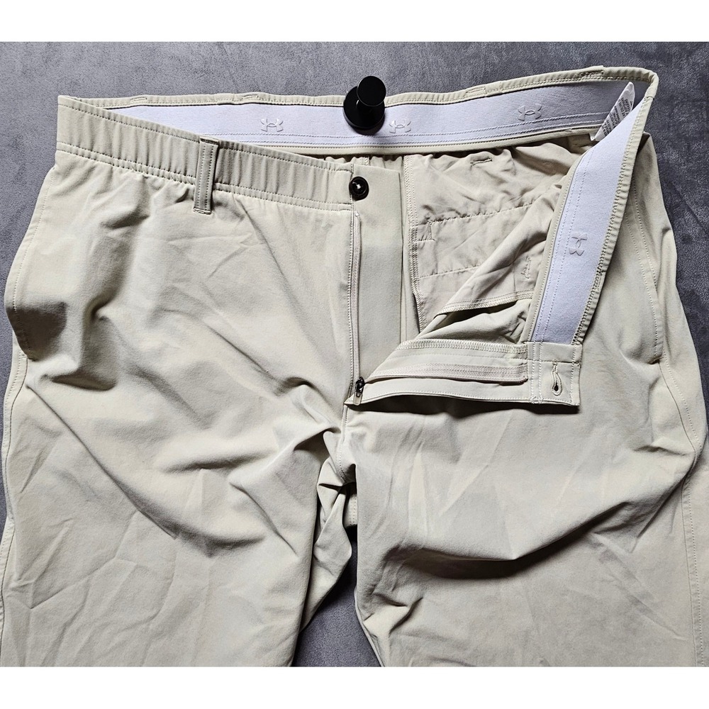 Under Armour Men's Drive Golf Pants Tan Khaki Stretch Tapered 1377300 Size 40/32